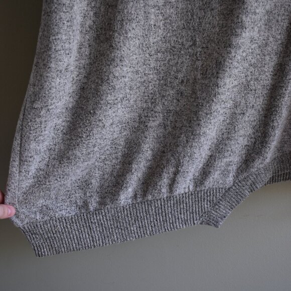 Just U In Gray Shoulder cut out Sweater - Picture 5 of 6